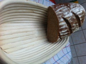 Sauerteig, Brot, Roggen, Mischbrot, selbst, backen, Gärkörbchen, Gärkorb
