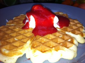 Waffel, Dinkel, Mehl, Erdbeeren, backen